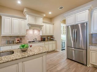 11 Valera Ridge Dr, The Woodlands, TX 77389