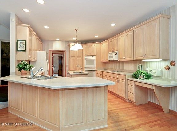 3rd image of 1093 Vineyard Dr