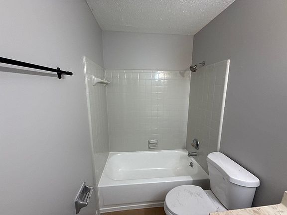 3rd image of 6743 Keystone Dr