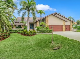 16126 Forest Oaks Dr, Fort Myers, FL 33908