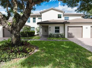 300 Diamond CIR #308, NAPLES, FL 34110