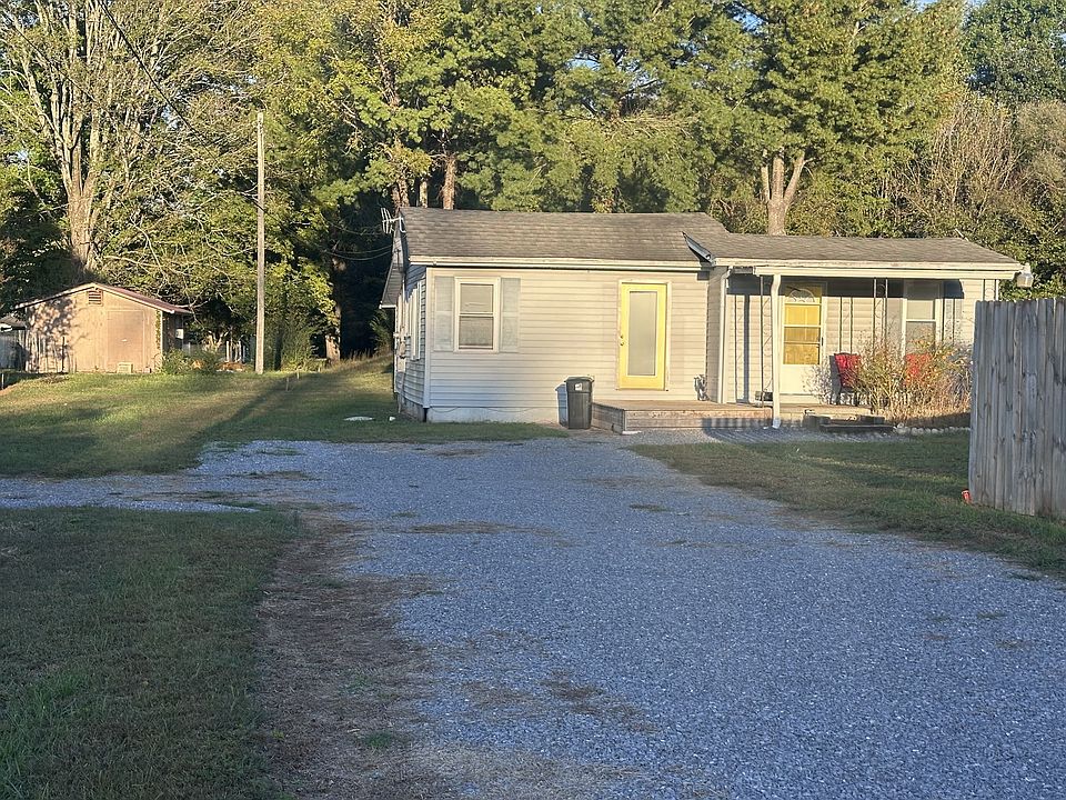 2nd image of 141 Short St