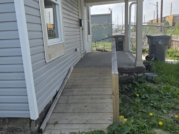 2345 Massachusetts Ave, Indianapolis, IN 46218
