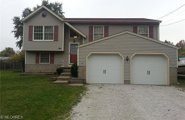 1st image of 4945 Hiram Ave
