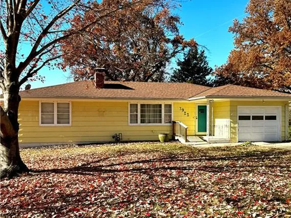 1922 S 39th St, Saint Joseph, MO 64507