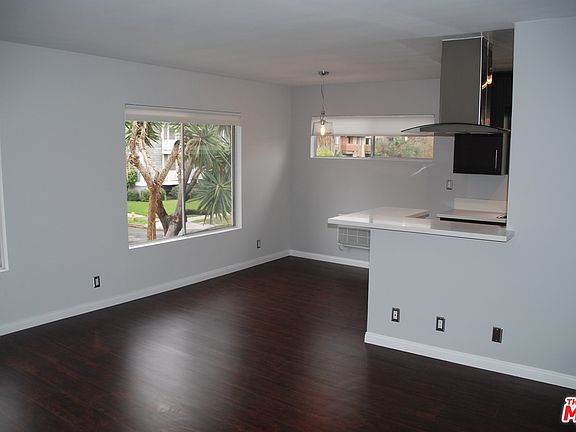 2nd image of 10203 Tabor St