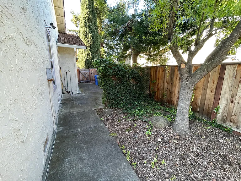 40072 Dolerita Ave — Photo 21