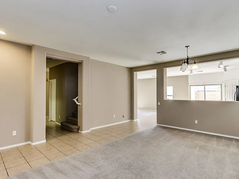 5413 W Apollo Rd — Photo 4
