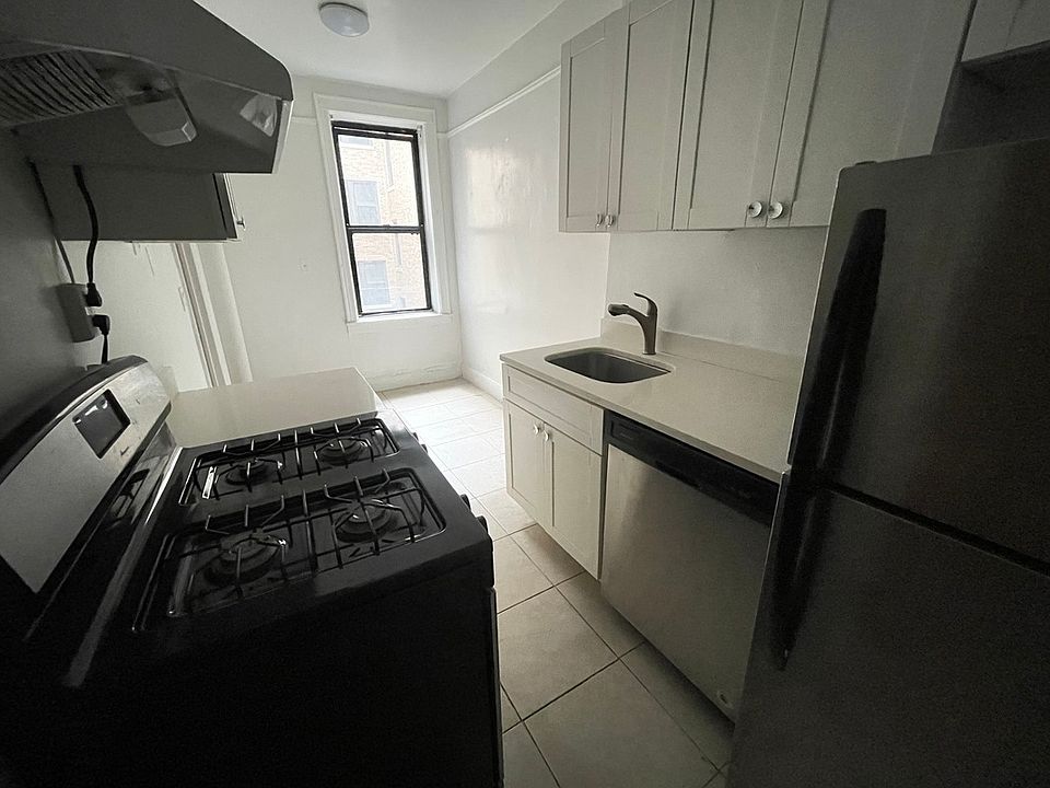 1st image of 44-15 43rd Ave #33G