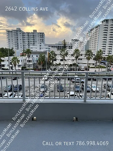 2642 Collins Ave Photo 1