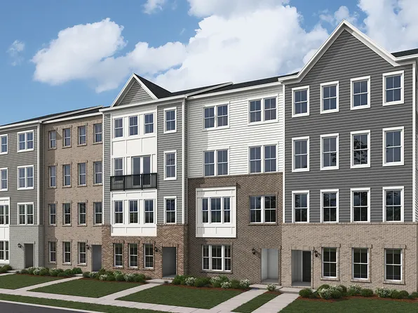 9671 Swallowtail Ln, Manassas, VA 20110