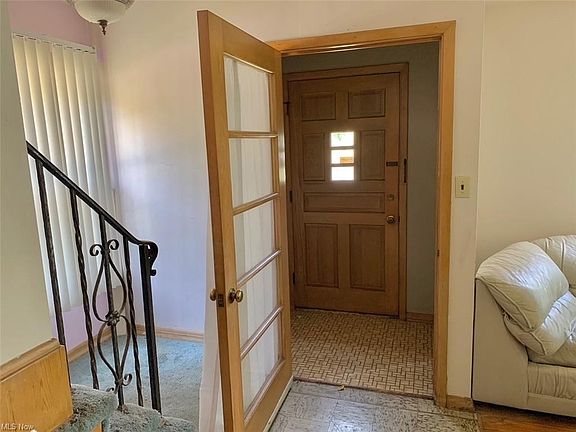 5th image of 3808 Hillbrook Rd