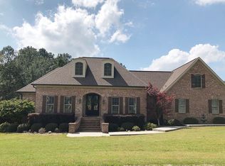 5 Quail Run Ln, Laurel, MS 39443