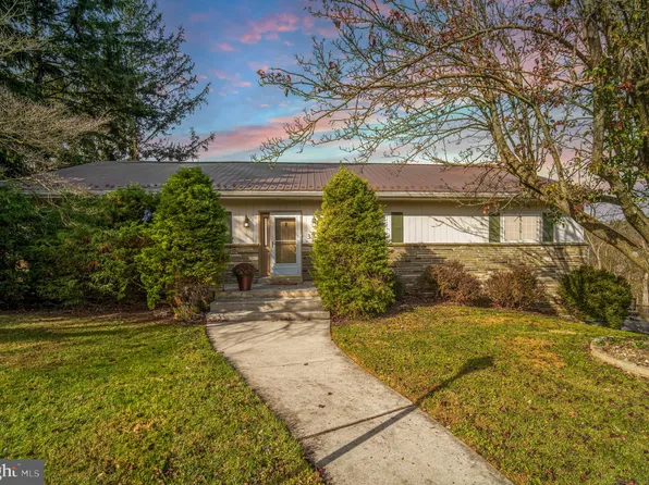 340 Hill N Dale Dr N, York, PA 17403