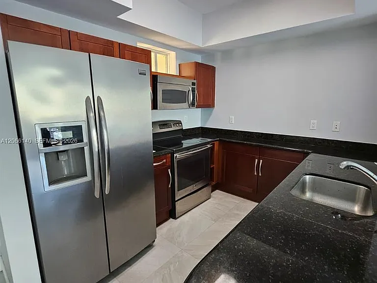 7270 SW 88th St #B202 — Photo 8