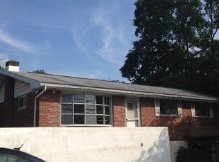 218 E Harrison St, Emmaus, PA 18049