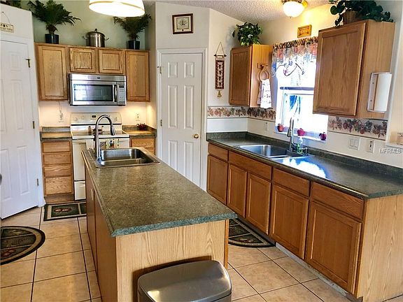 4th image of 1716 Morven Ct