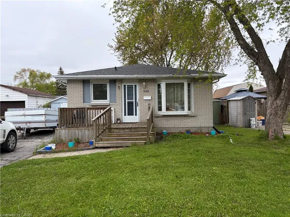 549 Cardiff Dr, Sarnia, ON N7S 4B8