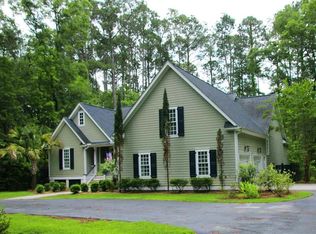 17 Jasper Ln, Beaufort, SC 29907