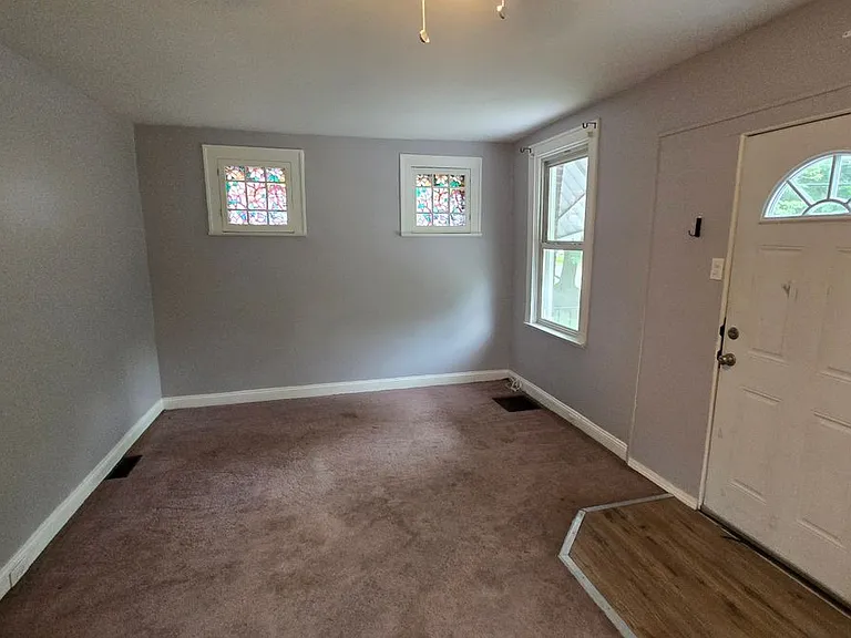 9109 Argyle Ave — Photo 15