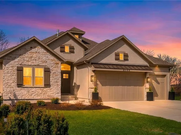 21122 W 189th Ct, Spring Hill, KS 66083