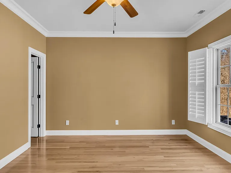 107 Grove Park Ln — Photo 15