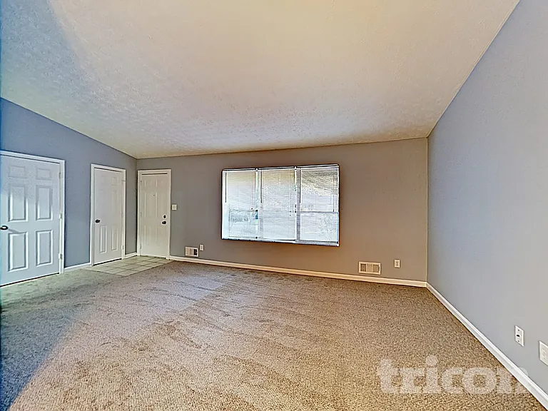 133 Fairview Dr — Photo 4