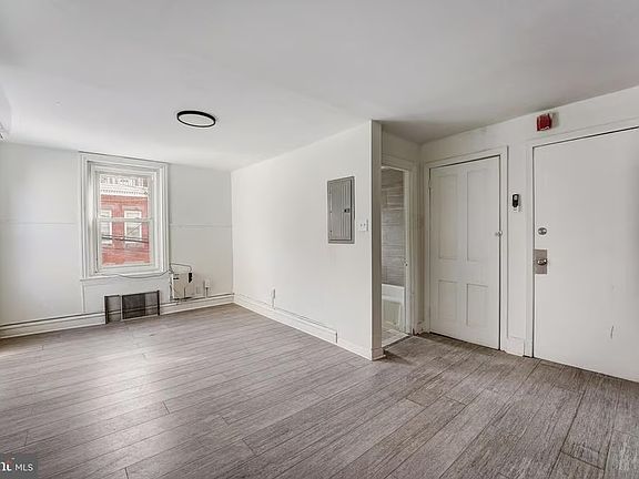 3rd image of 4245 Ridge Ave #2R