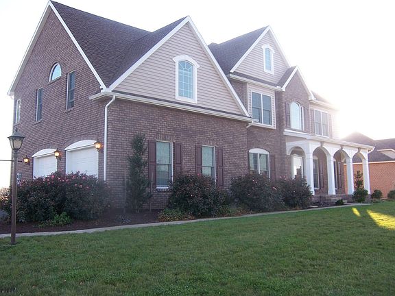Exterior - Front Left