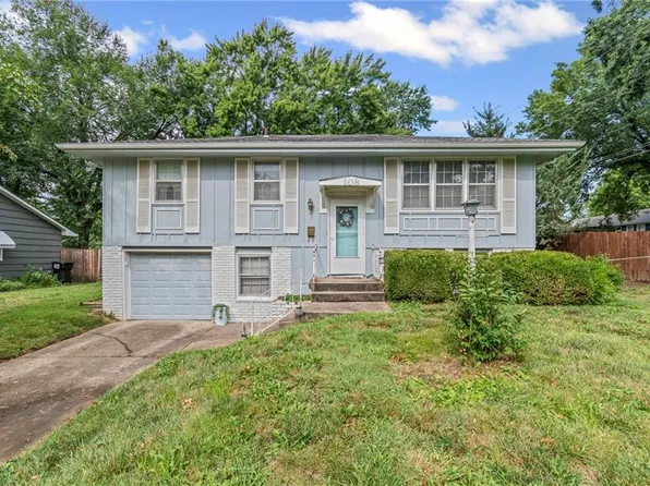 108 NW Walnut St, Lees Summit, MO 64063