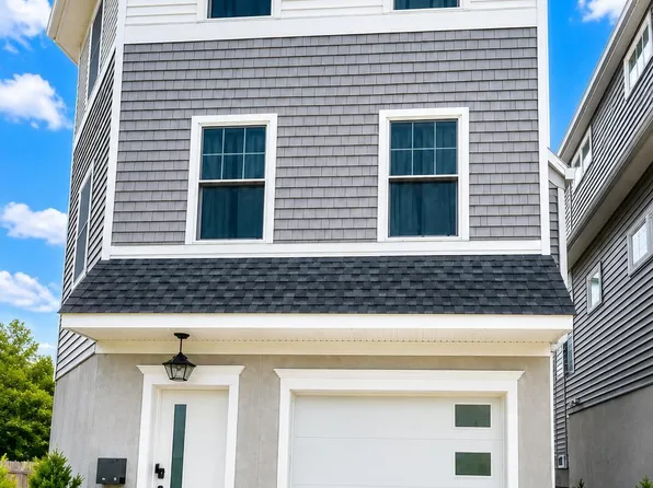 100 Main Street, Port Monmouth, NJ 07758