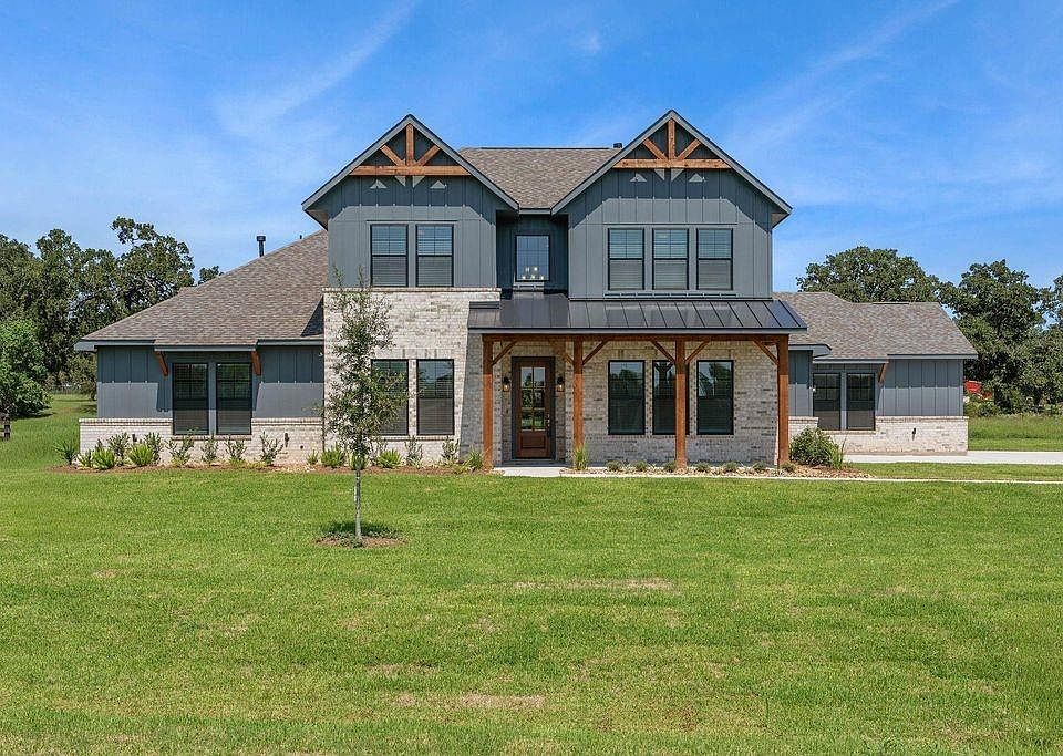 1st image of 25216 Pleasant Retreat Ct