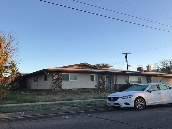 3rd image of 17590 Pine Ave