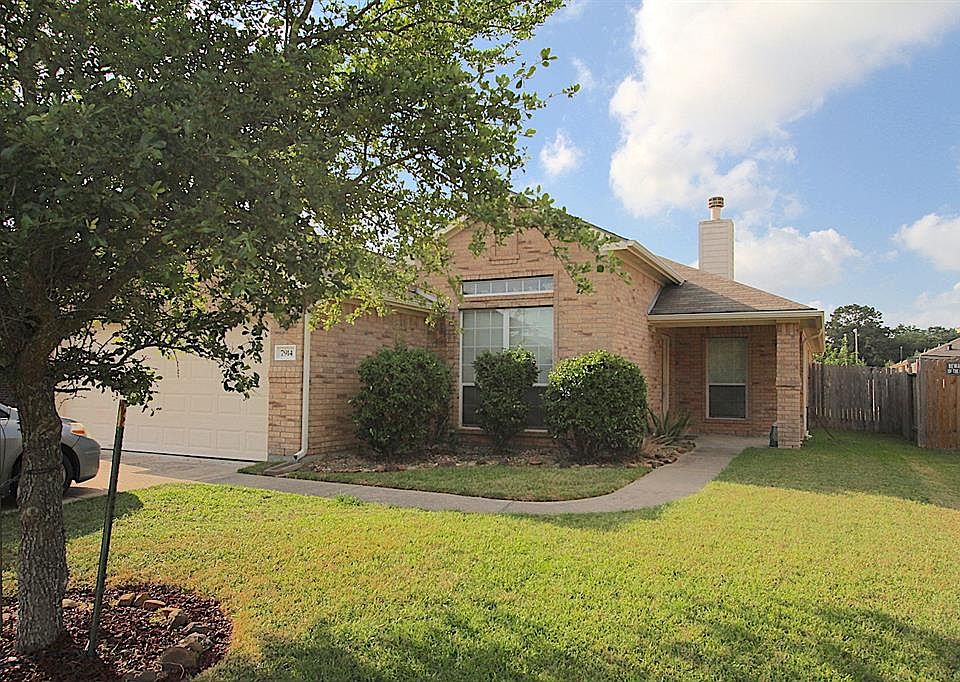 1st image of 7914 W Red Oak Ln