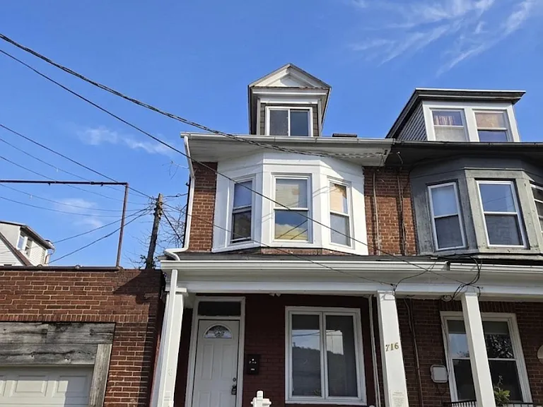716 Church St — Photo 1