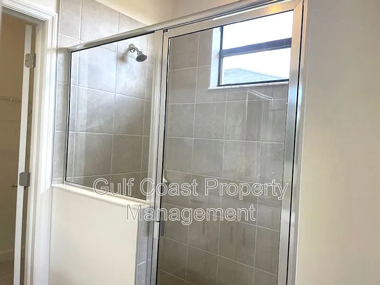 5316 Crystal Harbor Cv — Photo 15