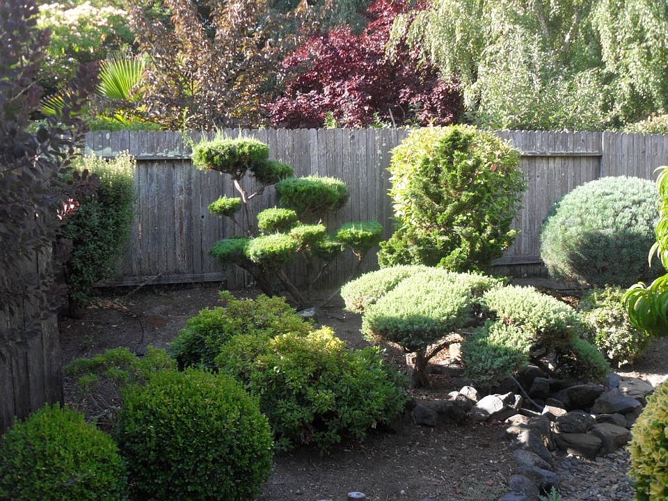2nd image of 257 S Temelec Cir