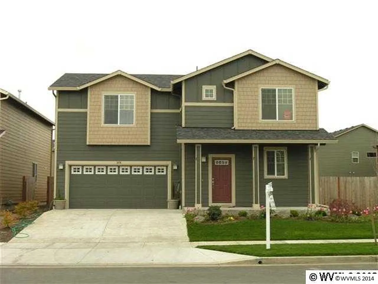 1438 Glacier View St SE photo 1