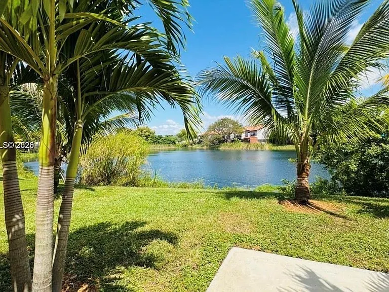 15635 SW 74th Circle Dr #5 — Photo 2