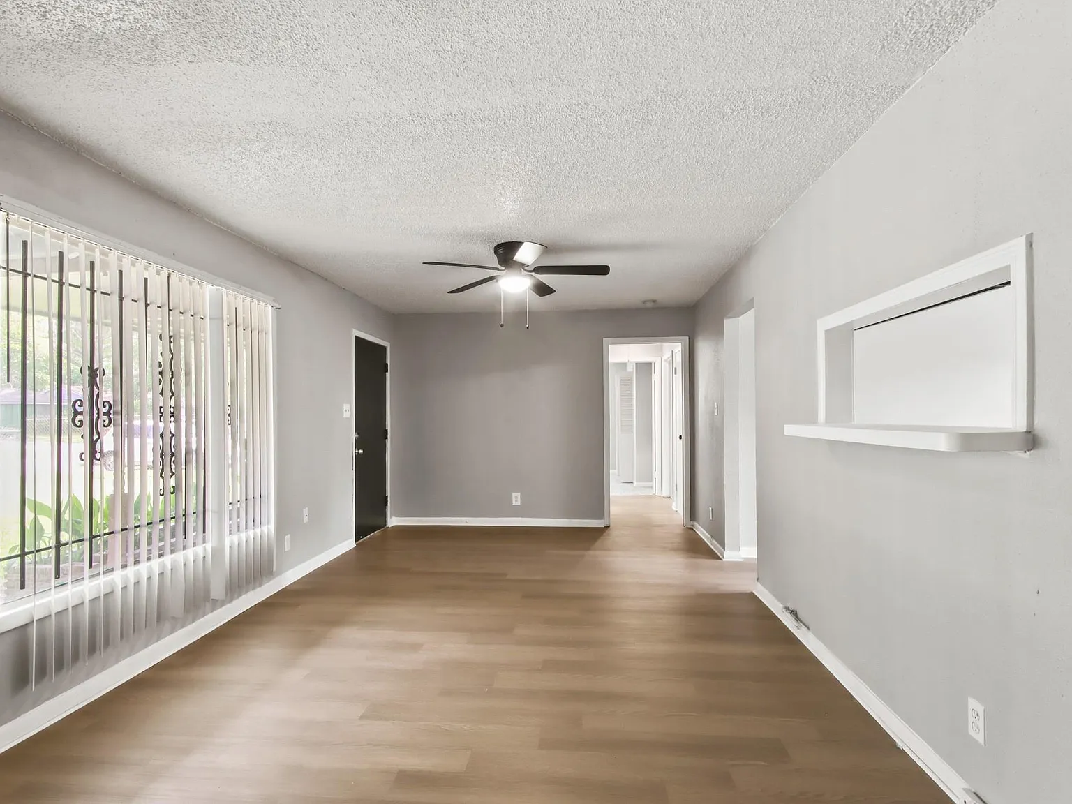 3 bed, 1.0 bath, 1222 sqft, $1,550 — Photo 3