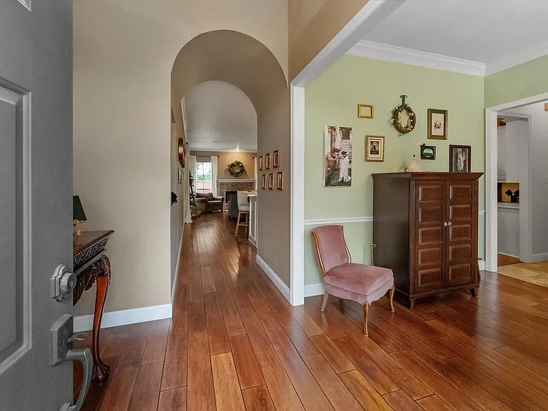 3 Savoy Ct — Photo 5