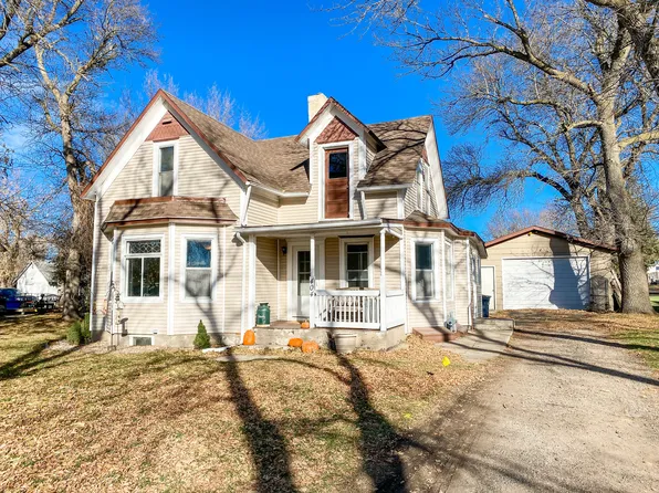 404 S 3rd St, Arlington, SD 57212