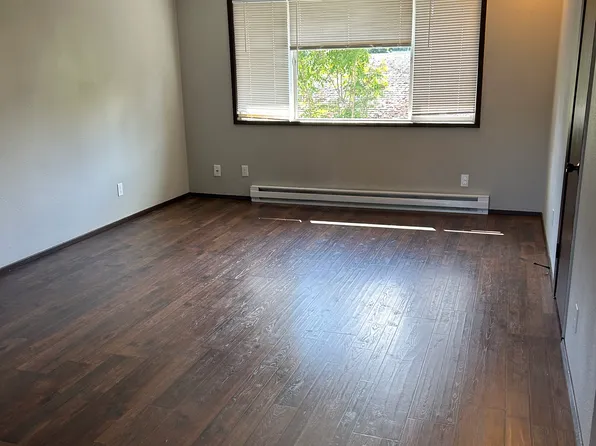 3323 E 21st St #5, Vancouver, WA 98661