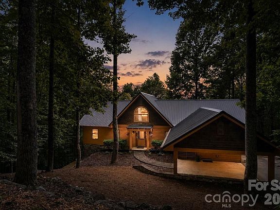2nd image of 317 Von Trapp Ln