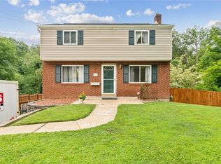 1541 Sugarloaf Dr, Pittsburgh, PA 15239