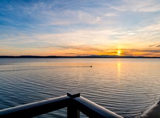 3824 Mission Beach Rd, Marysville, WA 98271