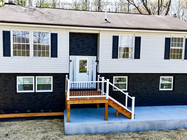 219 Westmoreland Dr, Dunbar, WV 25064