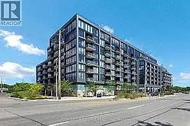 Photo 1 of 18 - 7 Smith Cres #302 - Toronto, ON Primary Photo - 7 Smith Cres #302
