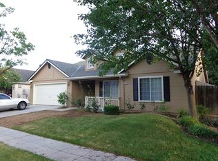 5703 W Paul Ave, Fresno, CA 93722