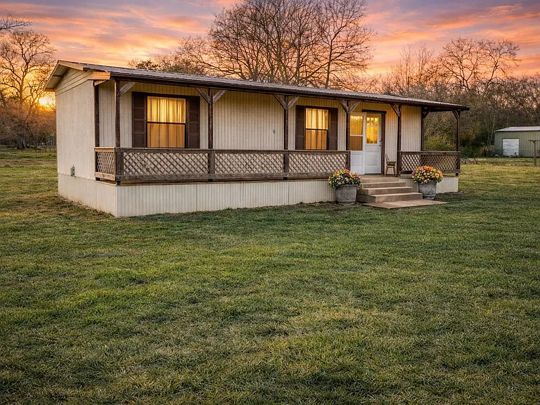 5311 US Highway 59 N — Photo 10